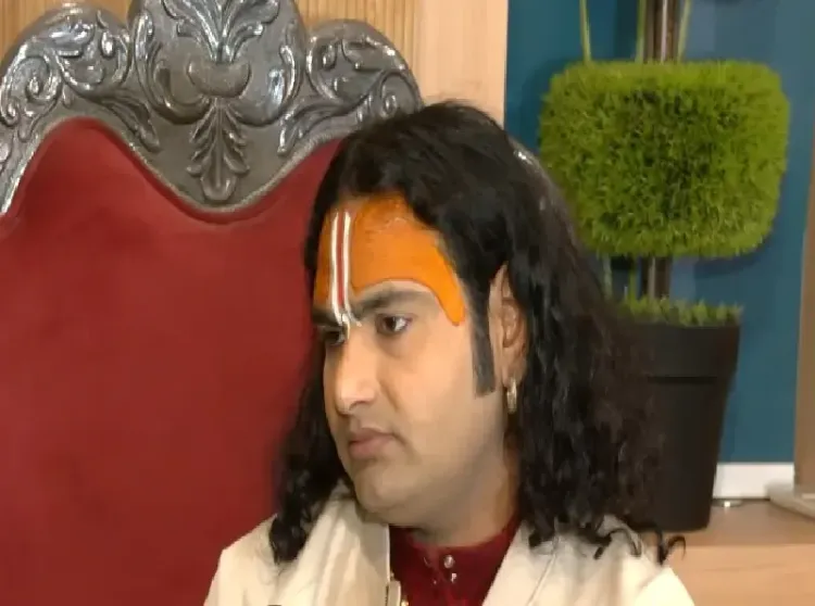 क्या बॉलीवुड के लोग खुद को भगवान समझते हैं? बांग्लादेशी खिलाड़ी की खरीद पर अनिरुद्धाचार्य महाराज का गुस्सा