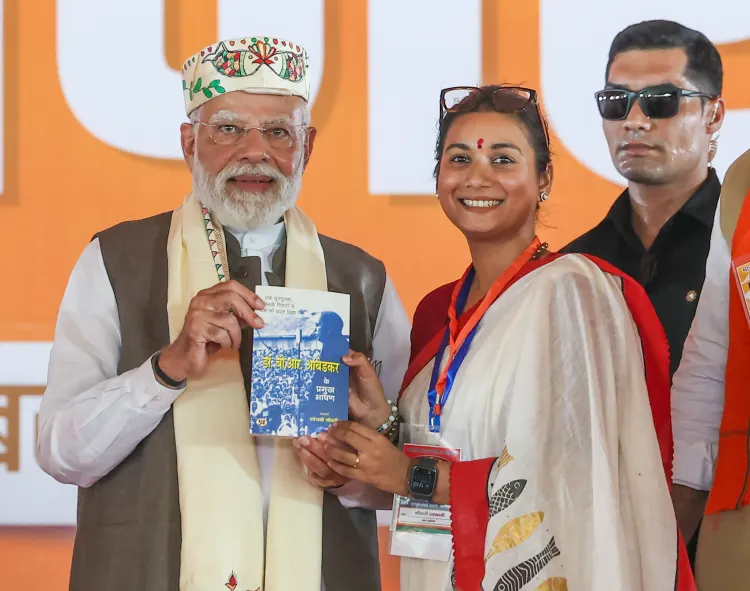 क्या बूथों पर महिला मतदाताओं की बढ़ती संख्या बदलते बिहार की खूबसूरत तस्वीर है?