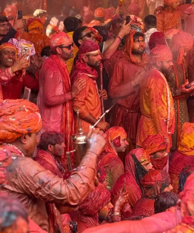 ब्रज रंगोत्सव: आस्था और आर्थिक पर्यटन का अनूठा संगम, ४४ लाख पर्यटकों ने मनाई होली