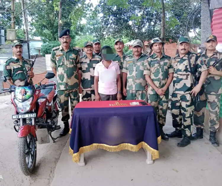 Did BSF Capture a Smuggler with Gold Worth Rs 2.43 Crore at the India-Bangladesh Border?