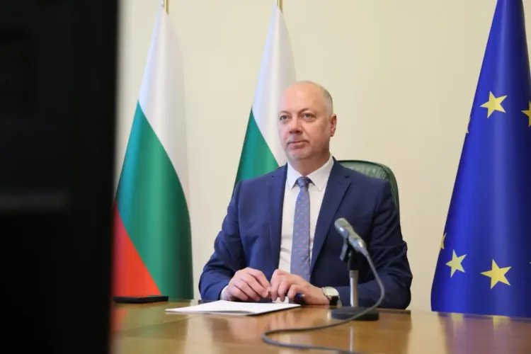 Did the Bulgarian Parliament Approve the Resignation of Zhelyazkov's Government?