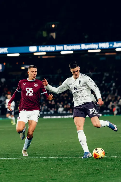 Did Burnley and Man Utd Really End in a 2-2 Draw? What About Villa and Palace?