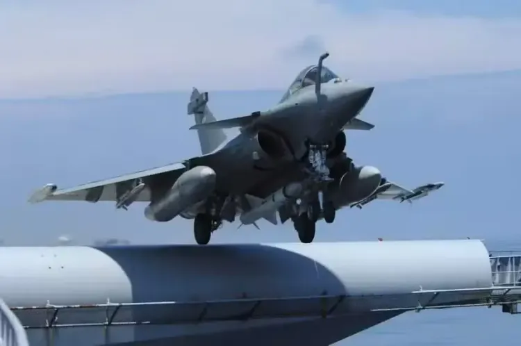 Cabinet Approves ₹63,000 Crore Agreement for 26 Rafale Fighter Jets from France for Indian Navy