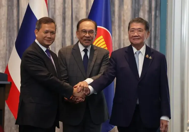 Have Cambodia and Thailand Formalized a Ceasefire Agreement?