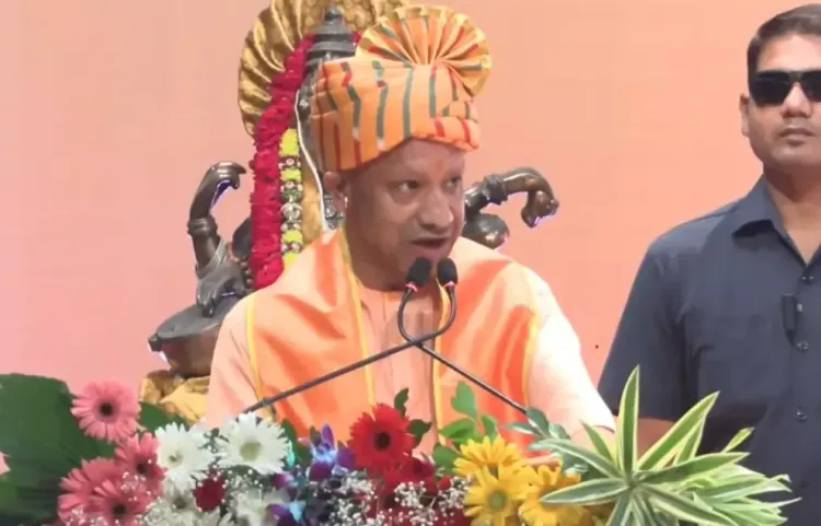 विकसित भारत को 'केस नंबर 2047' बताकर CM योगी ने लखनऊ विधि विश्वविद्यालय में रखा विकास का कानूनी खाका