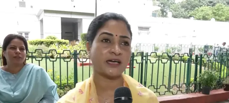 सीईसी ज्ञानेश कुमार पर कांग्रेस का हमला: 'इस्तीफा दें, वरना जेल जाएँगे'
