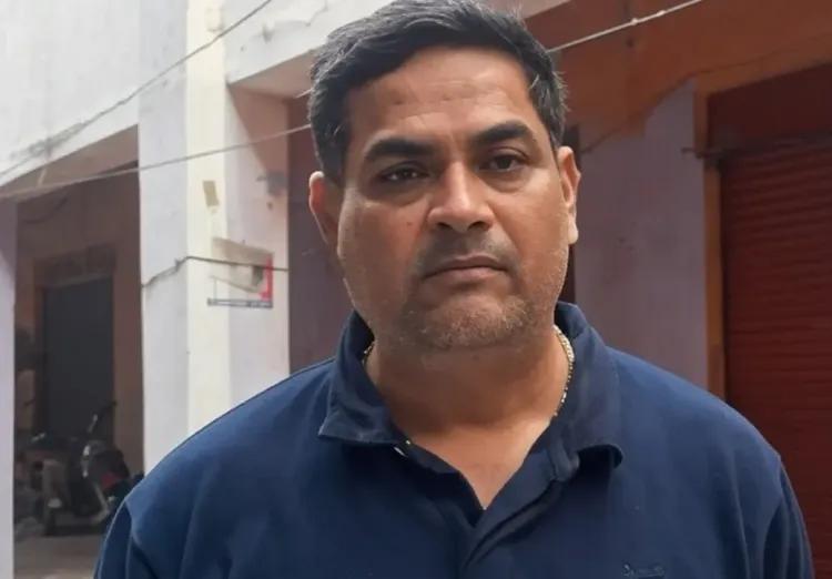 क्या केंद्र सरकार ने नया लेबर कोड लागू किया, जिससे कर्मचारियों को न्यूनतम वेतन और बेहतर सुरक्षा मिलेगी?