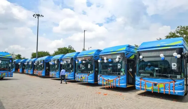 India mulls credit guarantees to speed up electric bus and truck adoption
