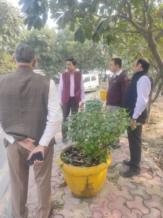 क्या सीईओ ने सुपरवाइजर का वेतन रोका और स्वास्थ्य निरीक्षक से स्पष्टीकरण मांगा?