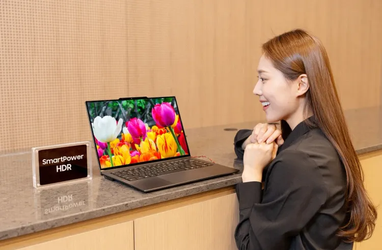 How Are Samsung Display and Intel Innovating Energy-Efficient OLED Technology?