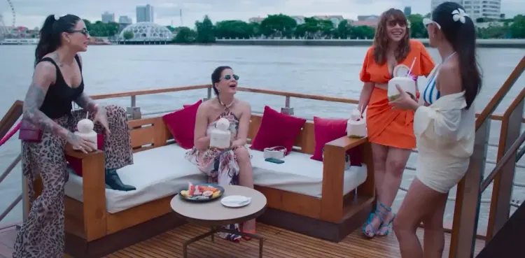 क्या चार लड़कियों का छह महीने का चैलेंज मस्ती और भावनाओं से भरा होगा? 'फोर मोर शॉट्स प्लीज' का ट्रेलर जारी