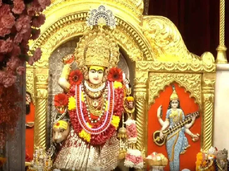 चैत्र नवरात्र पर भक्तों की उमड़ती भीड़, मां कालका और कुष्मांडा के दर्शन का अद्भुत अनुभव