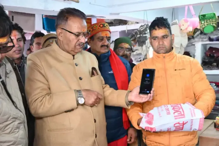 क्या चमोली में मंत्री ने सेना के जवानों और ग्रामीणों से मुलाकात की? डिजिटल लेनदेन को बढ़ावा देने का दिया संदेश