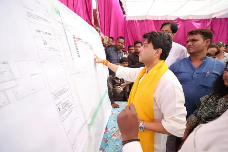 चंदेरी अस्पताल में आधुनिक सुविधाएँ: सिंधिया ने निरीक्षण कर दिए गुणवत्ता सुनिश्चित करने के निर्देश