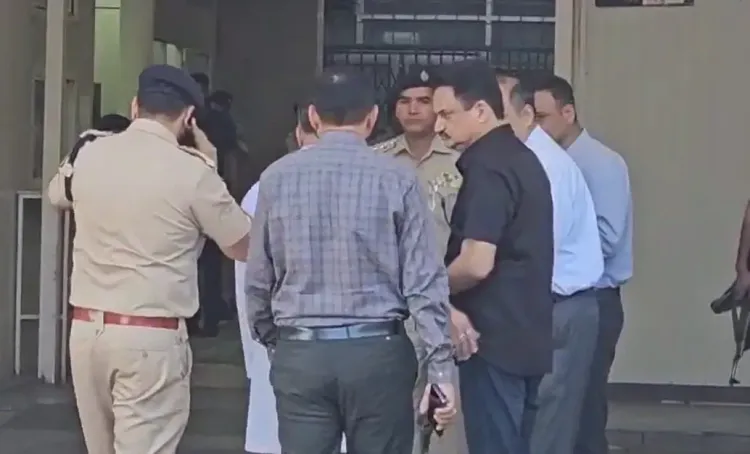 क्या चंडीगढ़ पीजीआई में लाया गया आईएएस वाई पुरन कुमार का शव?