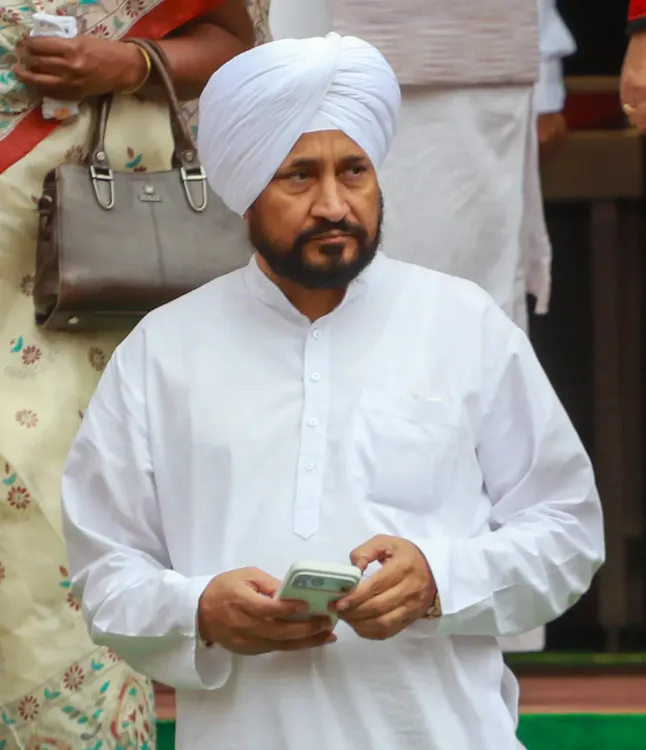 Punjab Congress split: Channi backers disrupt Warring's Patiala speech