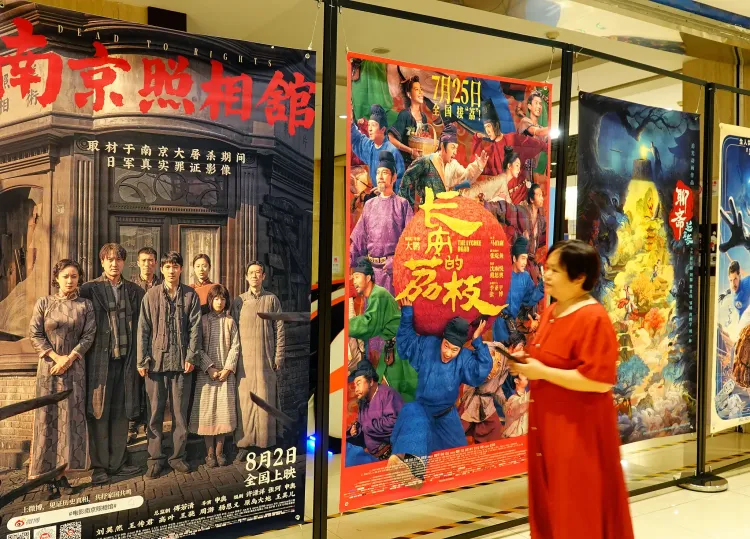 क्या चीन में बॉक्स ऑफिस की कमाई अधिक हो रही है?