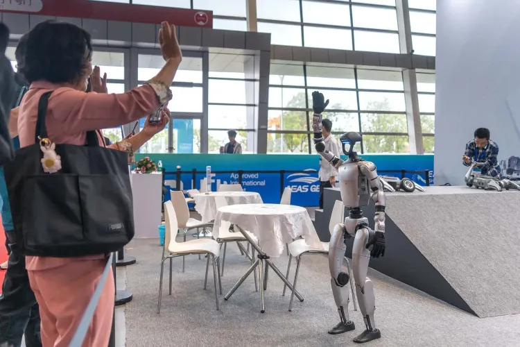 क्या चीनी ह्यूमनॉइड रोबोट का समावेशी सशक्तिकरण दुनिया में सबसे आगे है?