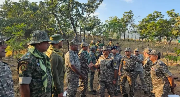 क्या छत्तीसगढ़ के डीजी ने तड़मेटला एफओबी का दौरा कर 2026 से पहले माओवाद मुक्त बस्तर का वादा दोहराया?