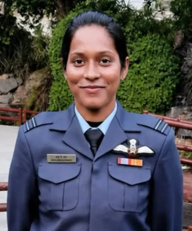 Chirag Paswan hails Bhavna Kanth as India's first woman 'Top Gun'