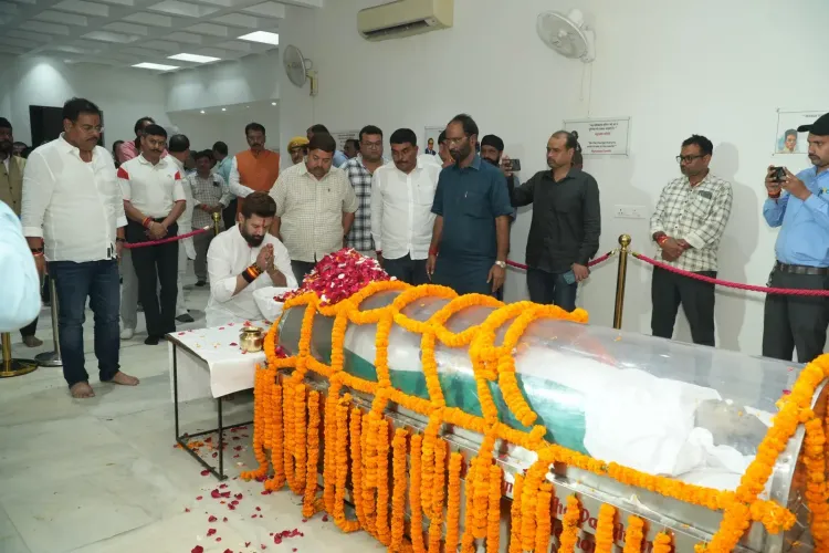 Chirag Paswan pays tribute to BJP leader Dr. R.K. Sinha in Patna