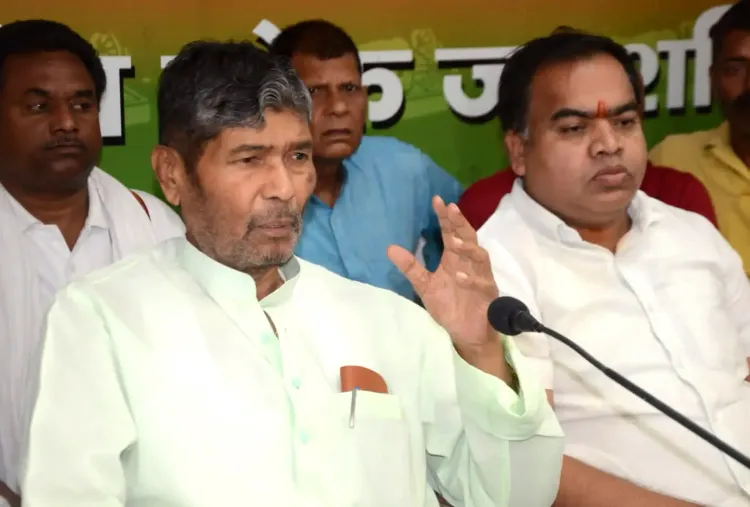 Chirag Paswan Shows Heartfelt Support for Ailing Uncle Pashupati Paras