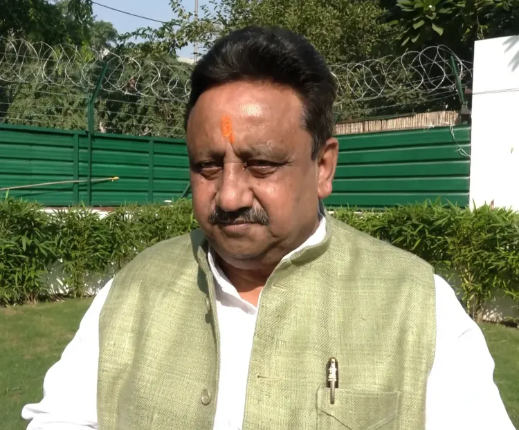 SIR पर चुनाव आयोग के हलफनामे के बाद BJP सांसद खंडेलवाल की माँग — राहुल गांधी 1 नवंबर की रैली करें रद्द