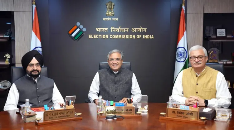 क्या चुनाव आयोग ने राहुल गांधी के आरोपों को खारिज किया? ऑनलाइन वोट डिलीट नहीं किया जा सकता!