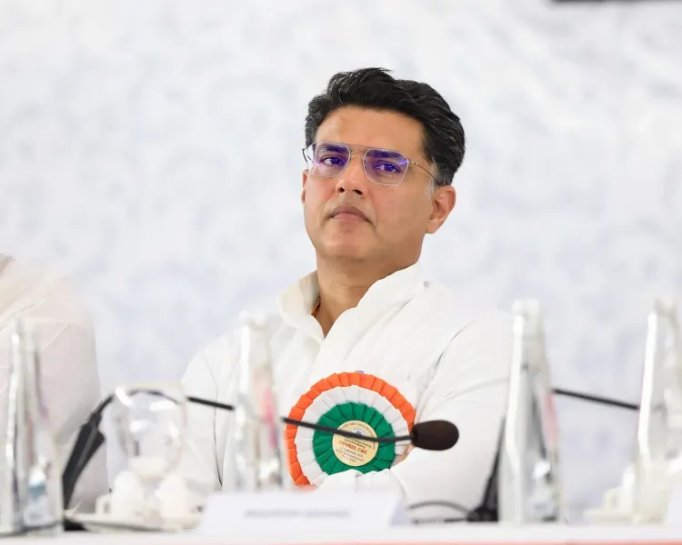 क्या चुनाव आयोग से सवाल पूछने का अधिकार सिर्फ कांग्रेस का है?