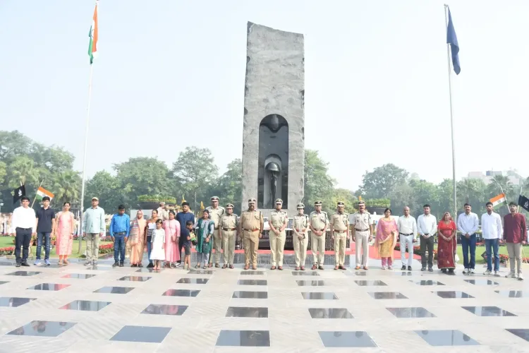 सीआईएसएफ ने राष्ट्रीय पुलिस स्मारक पर शहीद वीरों को क्यों किया याद, परिवारों का हुआ सम्मान?