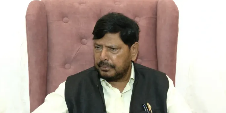 सीजेपी आंदोलन पर रामदास आठवले का हमला: 'यह बाबा साहब के संविधान के खिलाफ, पुलिस कार्रवाई सही'