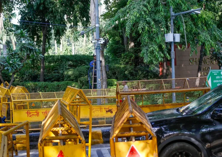 Delhi Police enforce traffic diversions in central Delhi over CJP protest