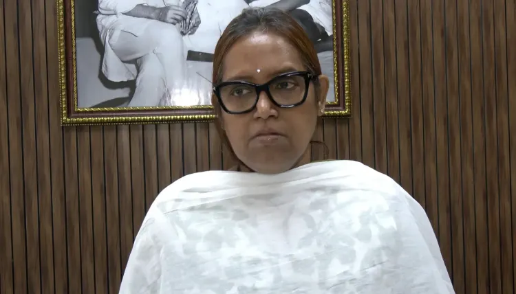 पेपर लीक पर युवाओं का सड़कों पर उतरना सिस्टम की विफलता: कांग्रेस सांसद वर्षा गायकवाड़