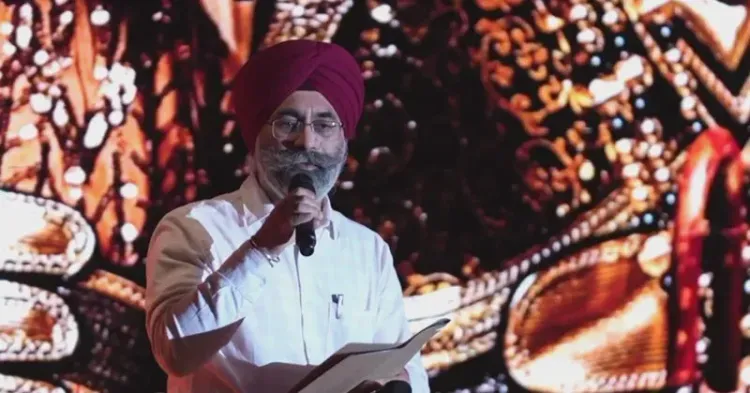 CM Bhagwant Mann Goes LIVE from 'Humare Ram' Event at Amity University Mohali
