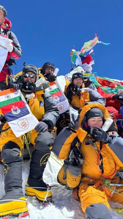 CM Bhajan Lal Hails BSF Women Team's Everest Summit