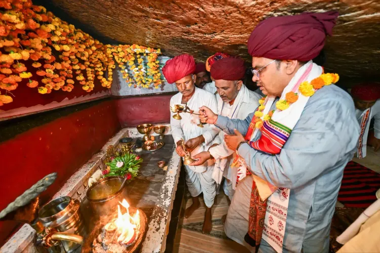 CM Bhajan Lal Sharma Offers Prayers at Devnarayan Temple in Beawar