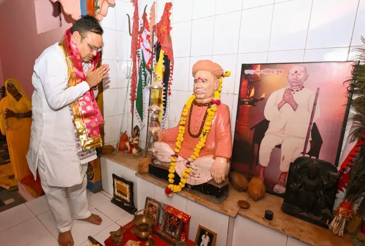 CM Bhajan Lal visits Sant Govind Guru's birthplace Bansiya
