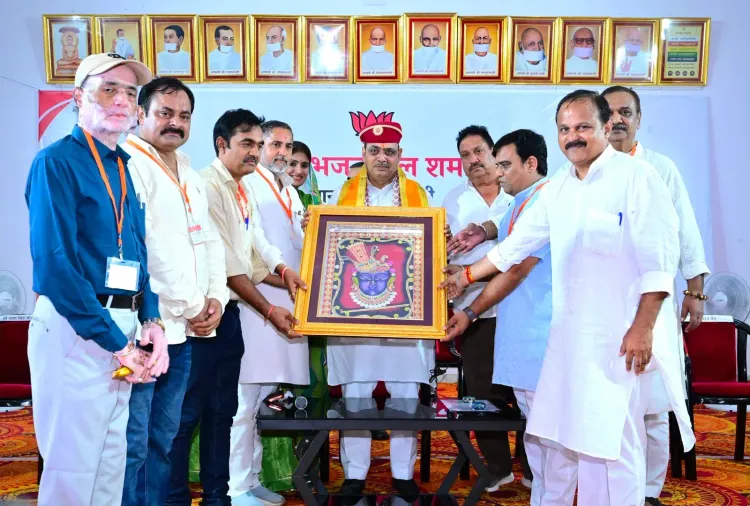 CM Bhajanlal Meets BJP Workers at Rajsamand Karyakarta Samvad
