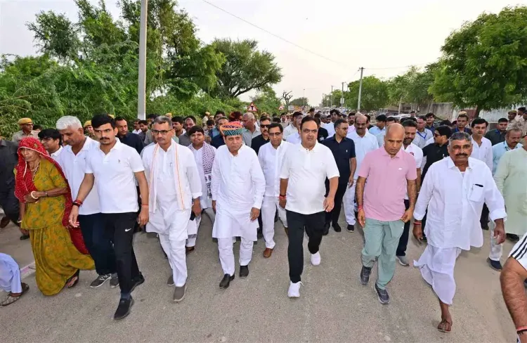 CM Bhajanlal Sharma Walks Tilanesh Fields, Talks to Farmers