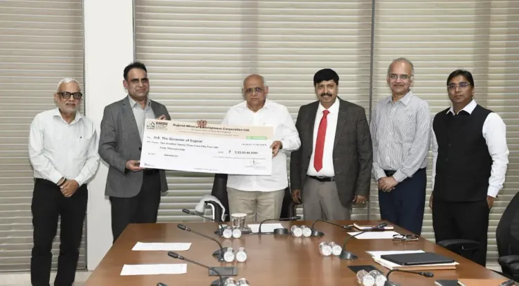 CM Bhupendra Patel Receives ₹223.54 Cr GMDC Dividend in Gandhinagar