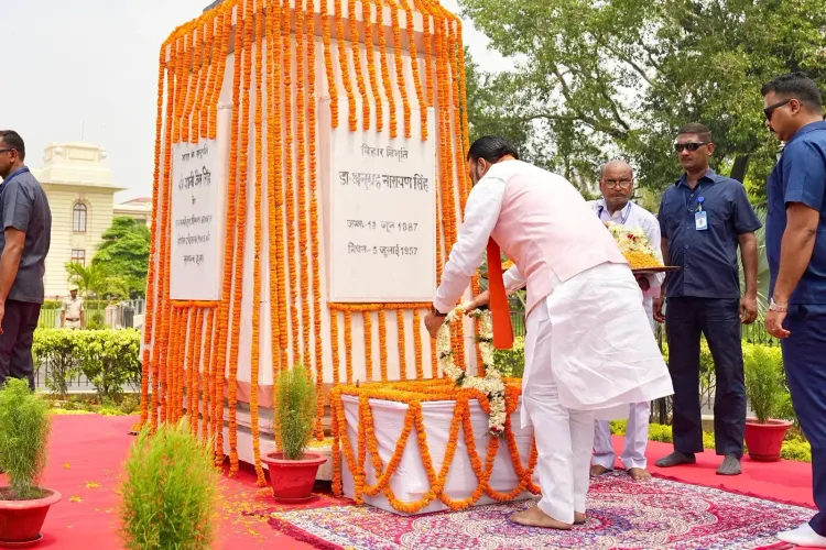 CM Bihar pays floral tribute to Bihar Vibhuti Anugrah Narayan Singh