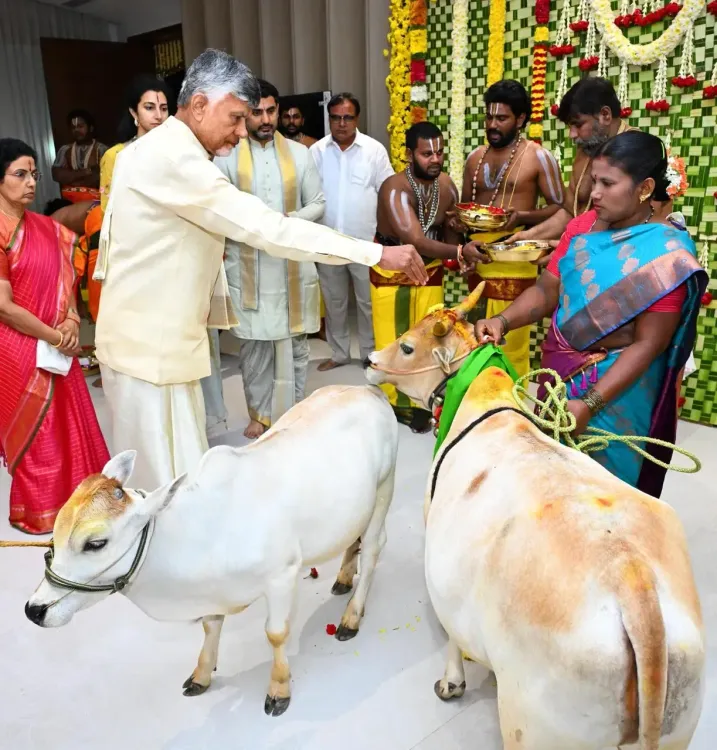 Did CM Chandrababu Naidu and his family celebrate a housewarming in Kuppam?