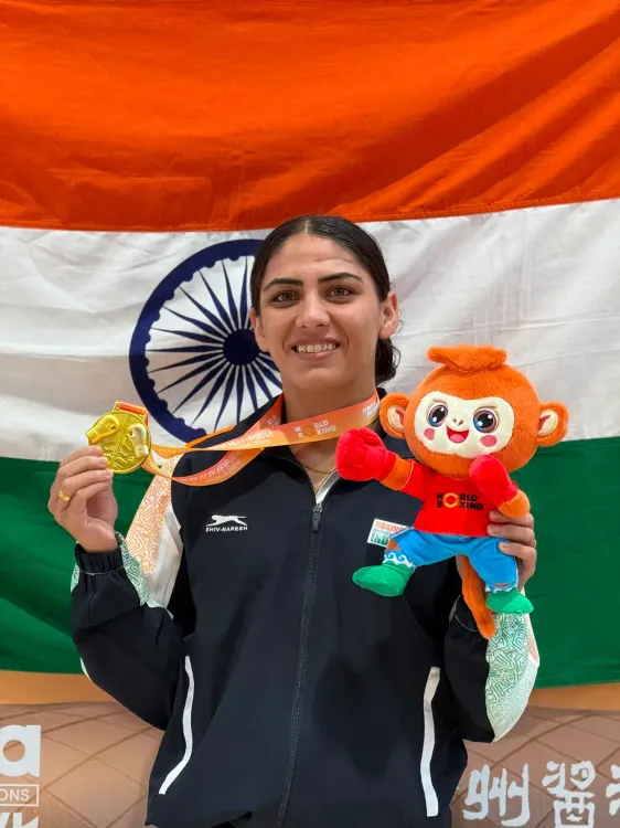 CM Dhami Congratulates Indian Railways Boxers on World Cup Medals