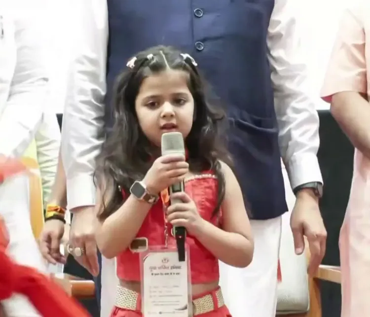 CM Dhami shares young girl's 'Modi hai toh mumkin hai' chant from Haridwar