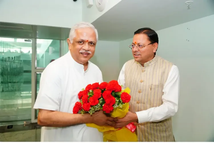 CM Dhami Welcomes BJP National Secy Santhosh at Dehradun Airport