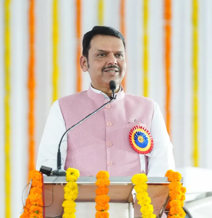 CM Fadnavis Allots 4-Acre Land to Dombivli Temple