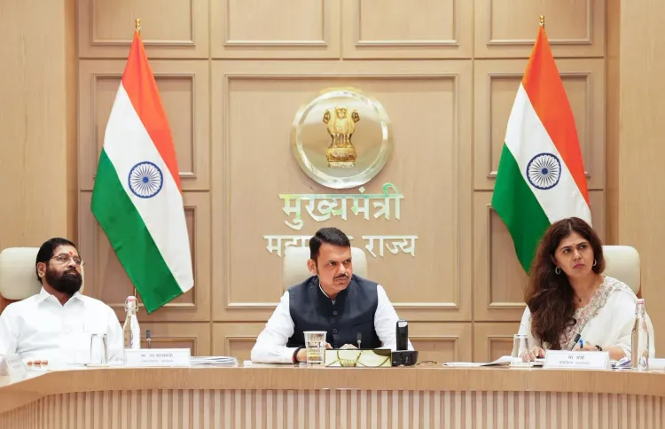 CM Fadnavis Chairs Maharashtra Green Climate Meet with ICLEI