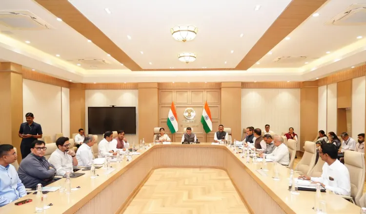 CM Fadnavis Directs MSRTC Depot Redevelopment via PPP