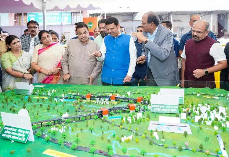 CM Fadnavis, Gadkari Review Mini Models of 3 Pune Elevated Highways