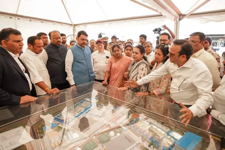 CM Fadnavis Inspects Nagpur's Bhandewadi Waste Plant